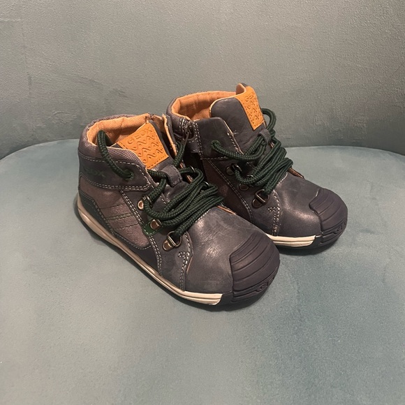 Geox toddler boy sneakers - like new size 8.5 toddler - Picture 5 of 10